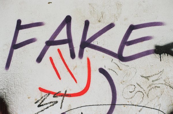 Qu'est-ce que le phénomène du 'deepfake' et comment le détecter ?